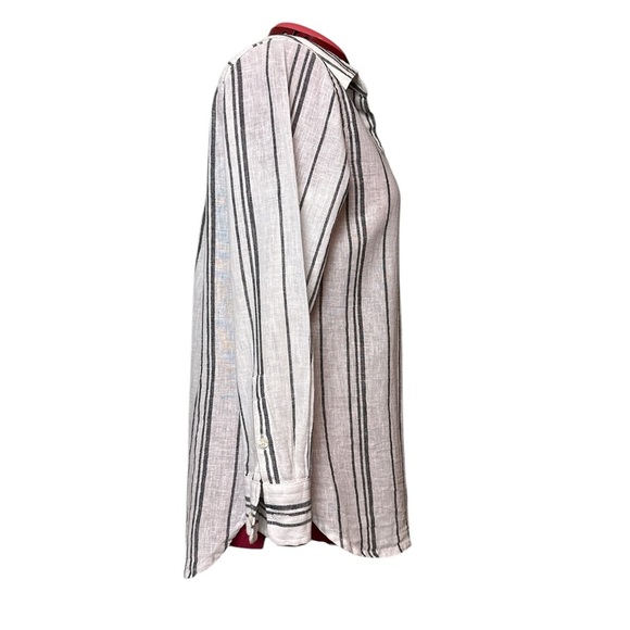 Chaps Petite classic linen and cotton blend button-up blouse vertical stripes - Picture 4 of 10